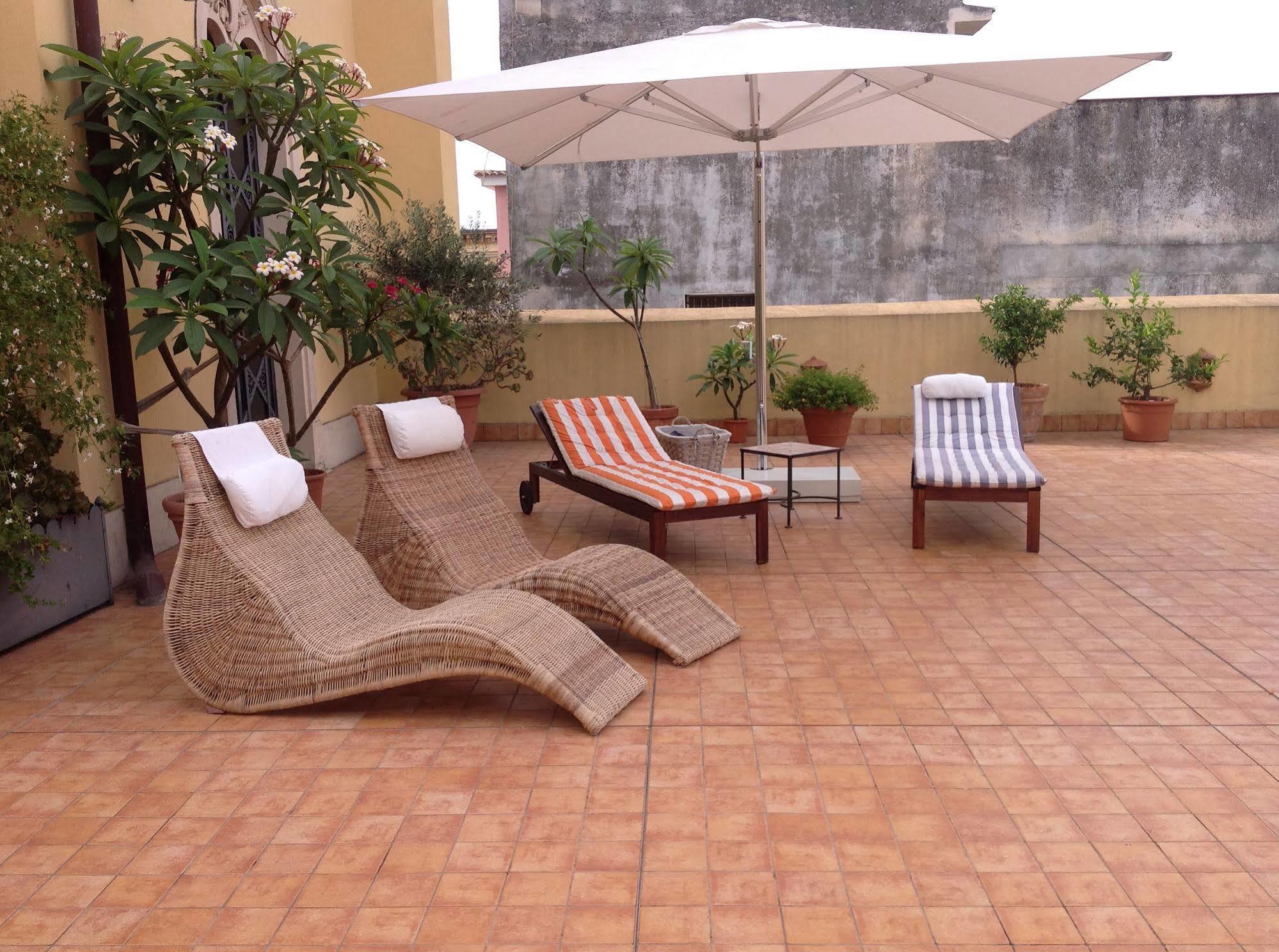 B&B Di Charme Camelie Palazzo Nicotra Riposto Exterior photo
